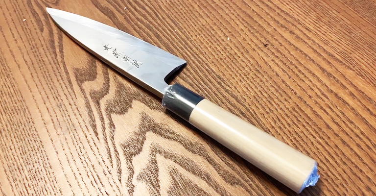 What Is A Single Bevel Knife?